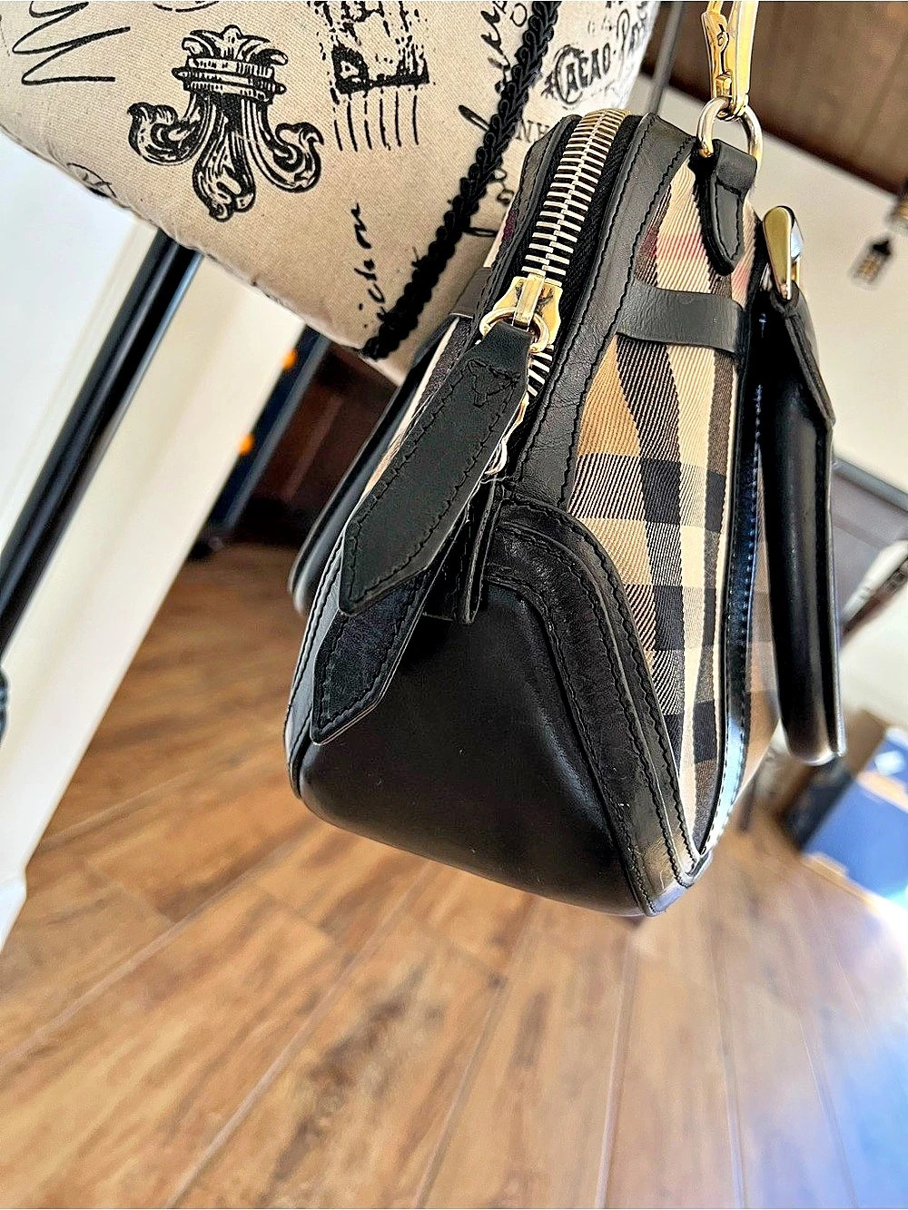 Burberry House Check Canvas Chester Bowling Bag Satchel Brown & Black - Picture 3 of 12